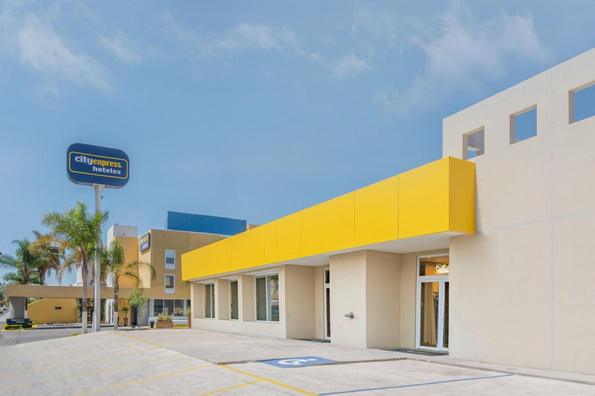 City Express By Marriott Queretaro Querétaro Exterior foto
